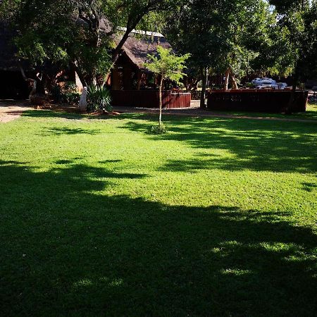 מאלליין Boulders Safari Lodge מראה חיצוני תמונה